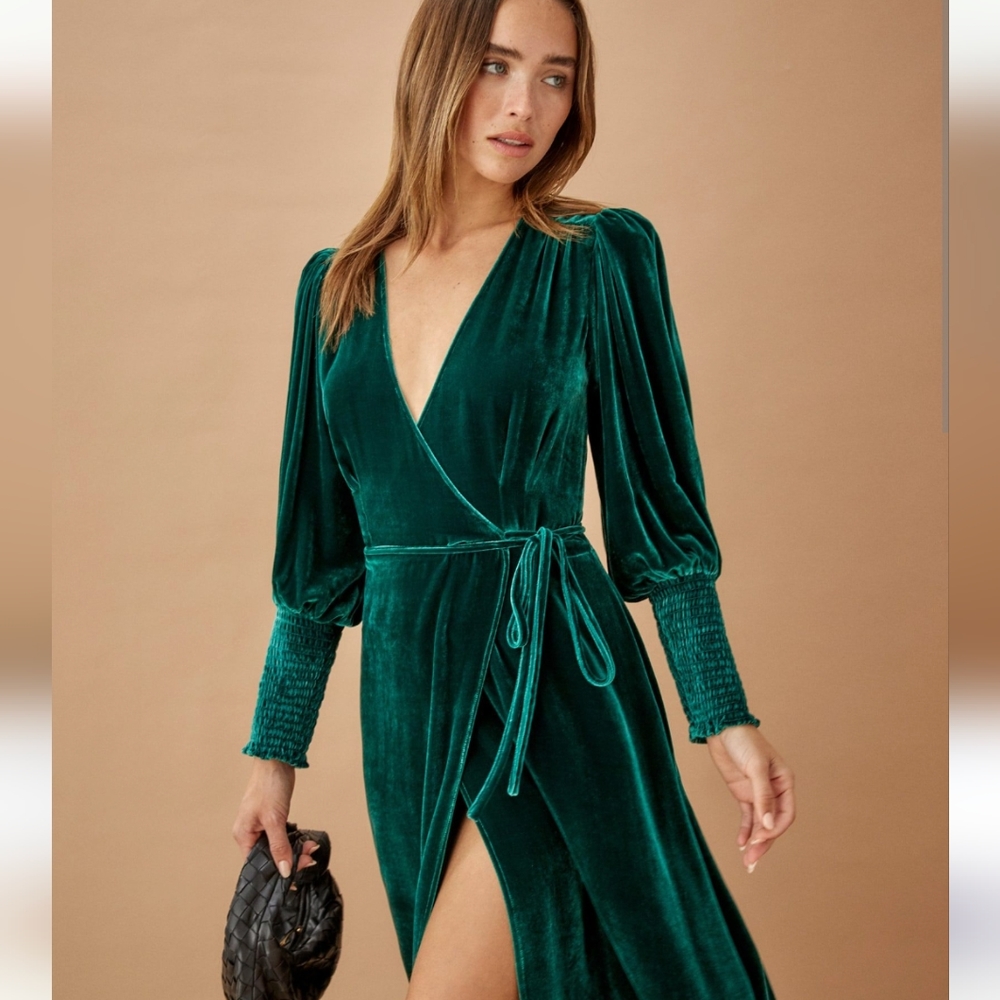 NWT Reformation Mandi Velvet Maxi Wrap Dress in Emerald